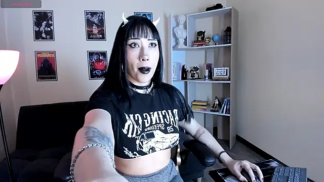 Snapshot of Ravenelle_ chatting on June 2026 10:36:02 PM Ravenelle online show from June 2026 10:36:02 PM