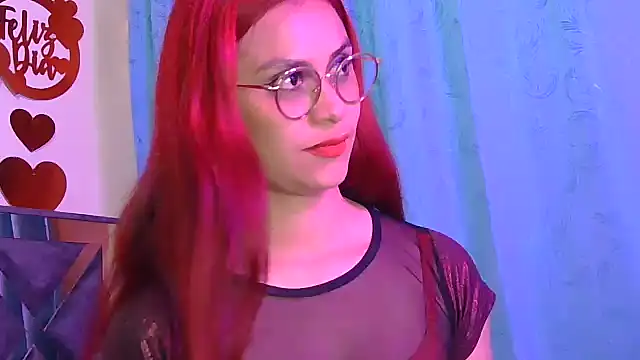 Snapshot of tinny_emiily chatting on June 2026 04:10:02 AM tinny emiily online show from June 2026 04:10:02 AM