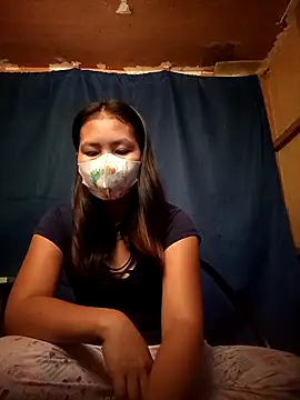 Charming05 online show from April 2026 11:30:02 PM