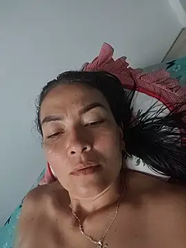 Snapshot of LuluDream chatting on June 2026 03:31:02 PM LuluDream online show from June 2026 03:31:02 PM
