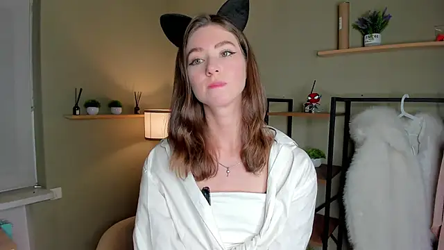 Snapshot of Peaches_Peaches chatting on May 2026 03:51:01 PM Peaches Peaches online show from May 2026 03:51:01 PM
