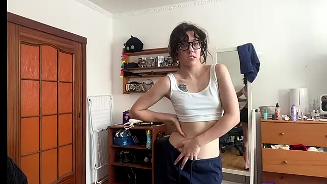 PillowPeachX online show from June 2026 10:10:01 AM