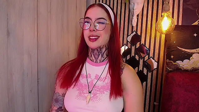 Snapshot of Atenea_Red chatting on June 2026 07:45:02 PM Atenea Red online show from June 2026 07:45:02 PM