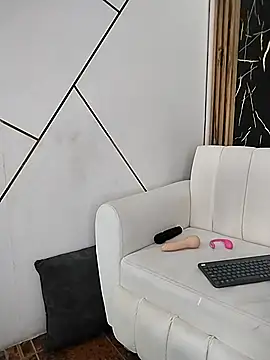 Julianas pm online show from April 2026 05:41:02 PM