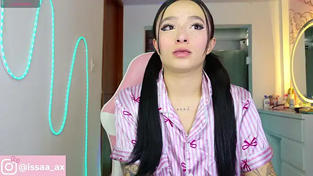 issa dolly online show from June 2026 09:57:02 PM
