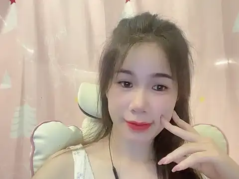 Snapshot of Luna3579 chatting on May 2026 08:36:01 PM Luna3579 online show from May 2026 08:36:01 PM