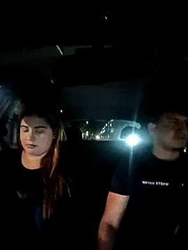 Snapshot of hot-daring chatting on April 2026 05:41:01 AM hot-daring online show from April 2026 05:41:01 AM