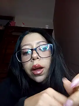 Katalina002 online show from April 2026 01:18:01 AM