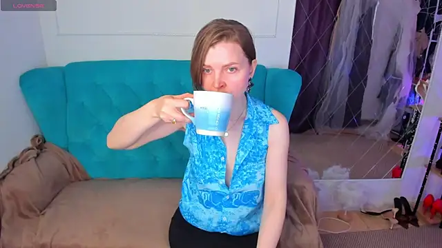 Snapshot of Liza__Evans chatting on May 2026 01:58:02 AM Liza Evans online show from May 2026 01:58:02 AM