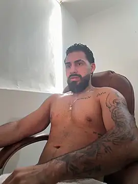 Snapshot of Ryan_Black3 chatting on May 2026 01:27:02 PM Ryan Black3 online show from May 2026 01:27:02 PM