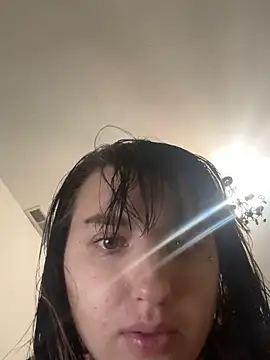 Snapshot of Courtneysinclair chatting on April 2026 04:13:01 PM Courtneysinclair online show from April 2026 04:13:01 PM