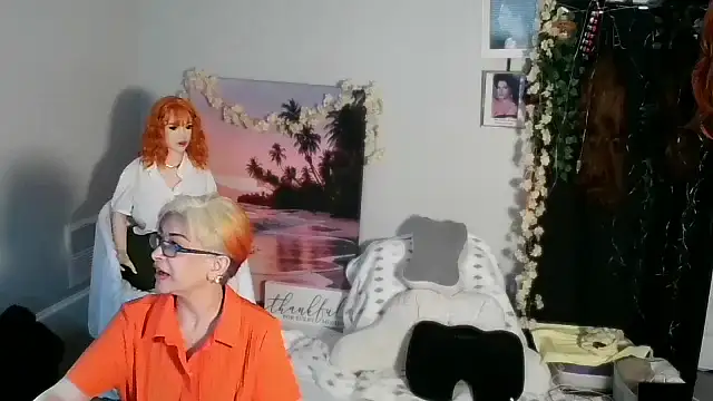 Snapshot of ZorynaDollHouse chatting on June 2026 11:24:02 PM ZorynaDollHouse online show from June 2026 11:24:02 PM