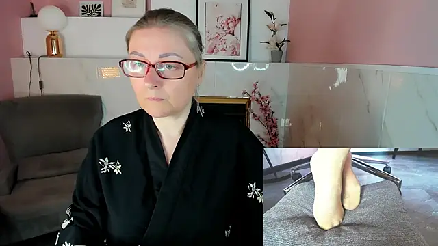 Alexandra Kind online show from May 2026 01:50:01 PM