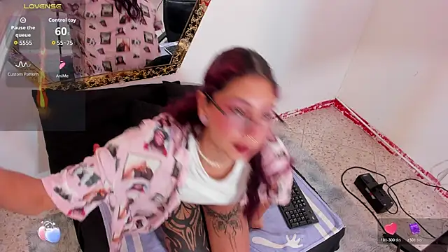 Snapshot of alejita_machado chatting on April 2026 11:52:02 AM alejita machado online show from April 2026 11:52:02 AM