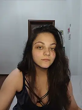 Snapshot of _Mikky_lil_ chatting on June 2026 08:40:02 PM Mikky lil online show from June 2026 08:40:02 PM