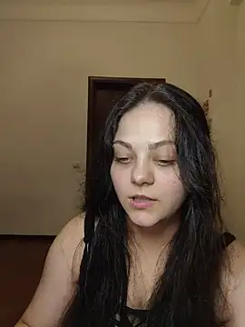 Snapshot of _Mikky_lil_ chatting on July 2026 08:05:01 PM Mikky lil online show from July 2026 08:05:01 PM