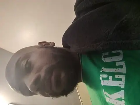awwbabyyes77 online show from May 2026 02:12:01 PM