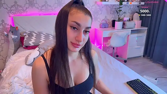 Snapshot of MyNaomi chatting on July 2026 06:56:01 PM MyNaomi online show from July 2026 06:56:01 PM