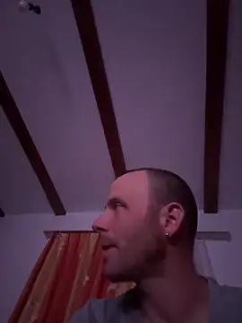 sisaxxxx online show from April 2026 09:42:01 PM