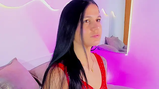 Snapshot of MiaMalcova__ chatting on May 2026 02:45:01 PM MiaMalcova online show from May 2026 02:45:01 PM