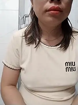 Cong2211 online show from April 2026 10:23:02 PM