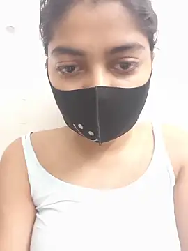 Snapshot of simran_rathore chatting on May 2026 03:06:01 PM simran rathore online show from May 2026 03:06:01 PM