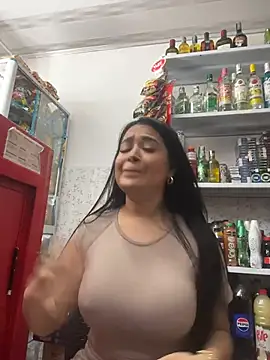 Snapshot of Sara_fun chatting on December 2025 04:23:02 PM Sara fun online show from December 2025 04:23:02 PM