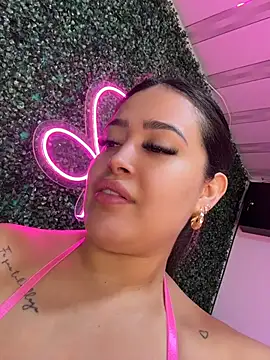 Snapshot of Sara_fun chatting on July 2026 03:51:01 PM Sara fun online show from July 2026 03:51:01 PM
