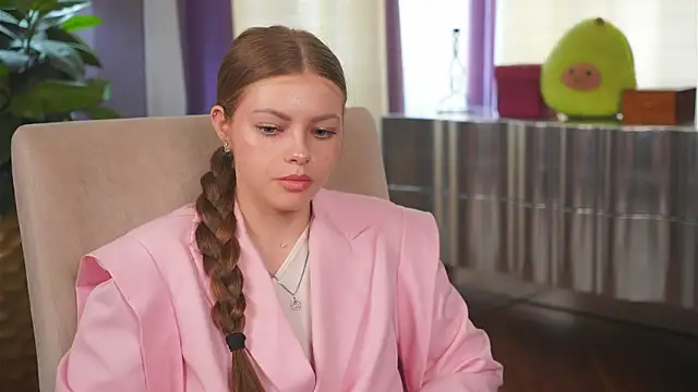 Snapshot of TamalaPetrone chatting on April 2026 12:19:02 PM TamalaPetrone online show from April 2026 12:19:02 PM