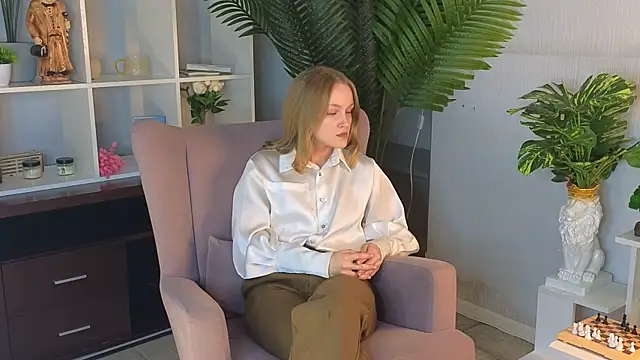 AliseVeals online show from April 2026 02:31:01 PM