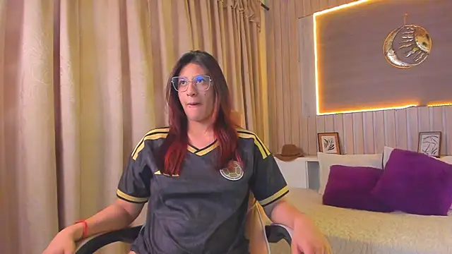 Naughty Kat  online show from June 2026 11:59:02 AM