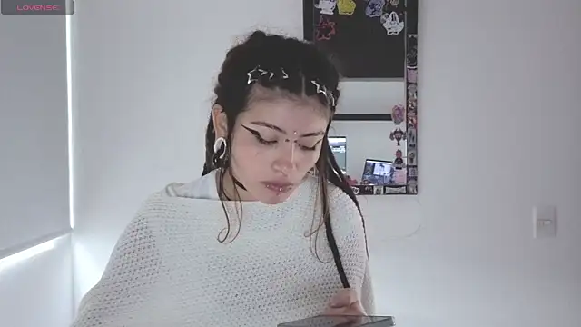Snapshot of giulietta_monsalve chatting on April 2026 02:49:01 PM giulietta monsalve online show from April 2026 02:49:01 PM