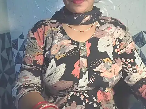 Snapshot of Hotty_Bhabhi1 chatting on May 2026 05:35:01 AM Hotty Bhabhi1 online show from May 2026 05:35:01 AM