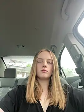 skyerose11 online show from April 2026 12:06:01 AM