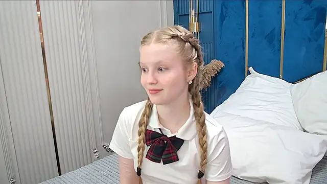 Snapshot of LilianHowards chatting on May 2026 09:49:02 AM LilianHowards online show from May 2026 09:49:02 AM