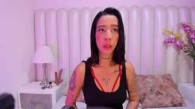 IsabellaPhil online show from May 2026 03:45:02 AM