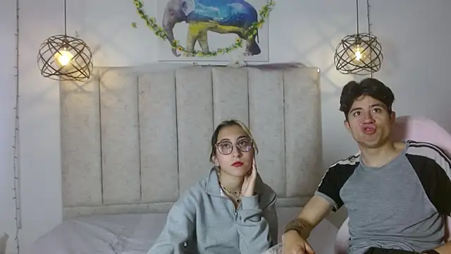 mrandmrsvixencs online show from May 2026 01:50:01 PM
