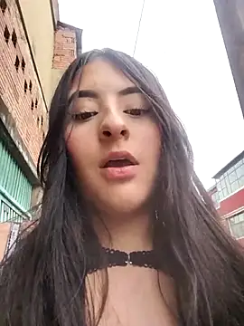 Maggiee 1 online show from June 2026 07:14:01 PM