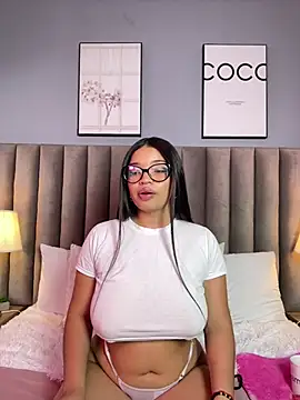 LilyFoox online show from June 2026 03:40:01 PM