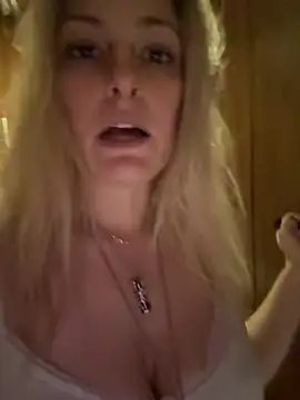 WendyVesper online show from April 2026 04:43:02 PM