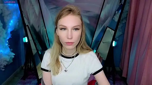 MilaDuales online show from May 2026 05:46:02 AM
