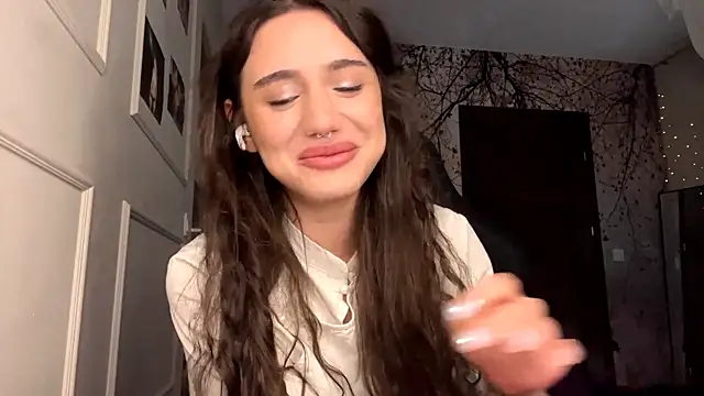 PamelaFougere online show from April 2026 10:18:02 AM