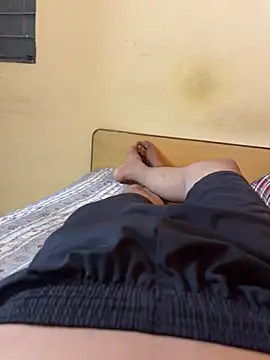 Snapshot of SkinnyGuy23 chatting on May 2026 02:10:01 PM SkinnyGuy23 online show from May 2026 02:10:01 PM