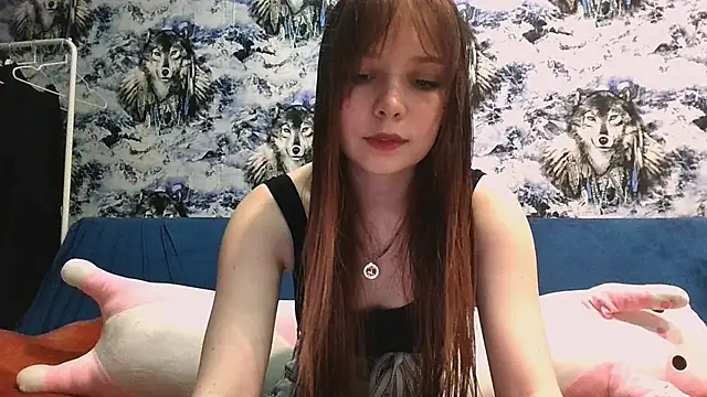 Snapshot of Princess_Mira chatting on June 2026 05:04:01 PM Princess Mira online show from June 2026 05:04:01 PM