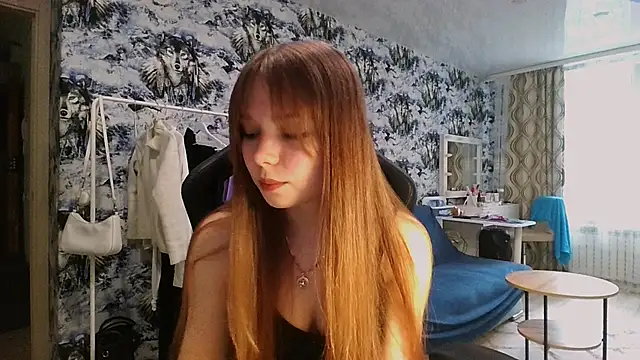 Snapshot of Princess_Mira chatting on June 2026 12:33:01 PM Princess Mira online show from June 2026 12:33:01 PM