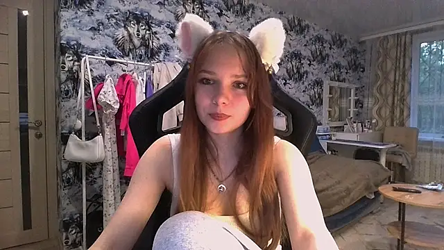 Snapshot of Princess_Mira chatting on July 2026 05:19:02 PM Princess Mira online show from July 2026 05:19:02 PM