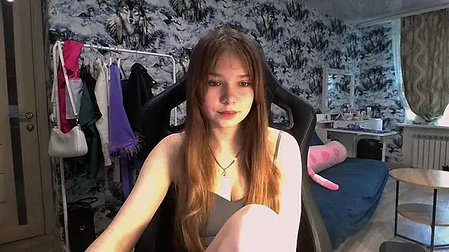 Snapshot of Princess_Mira chatting on July 2026 05:00:02 AM Princess Mira online show from July 2026 05:00:02 AM