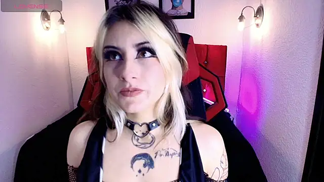 aliceinflames online show from May 2026 08:58:01 PM