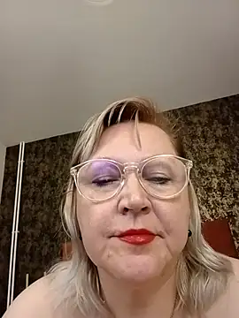 I amVeronicle online show from May 2026 01:57:16 AM