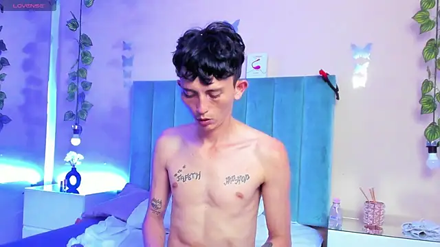 ARIANA CRI-X online show from April 2026 05:30:01 PM